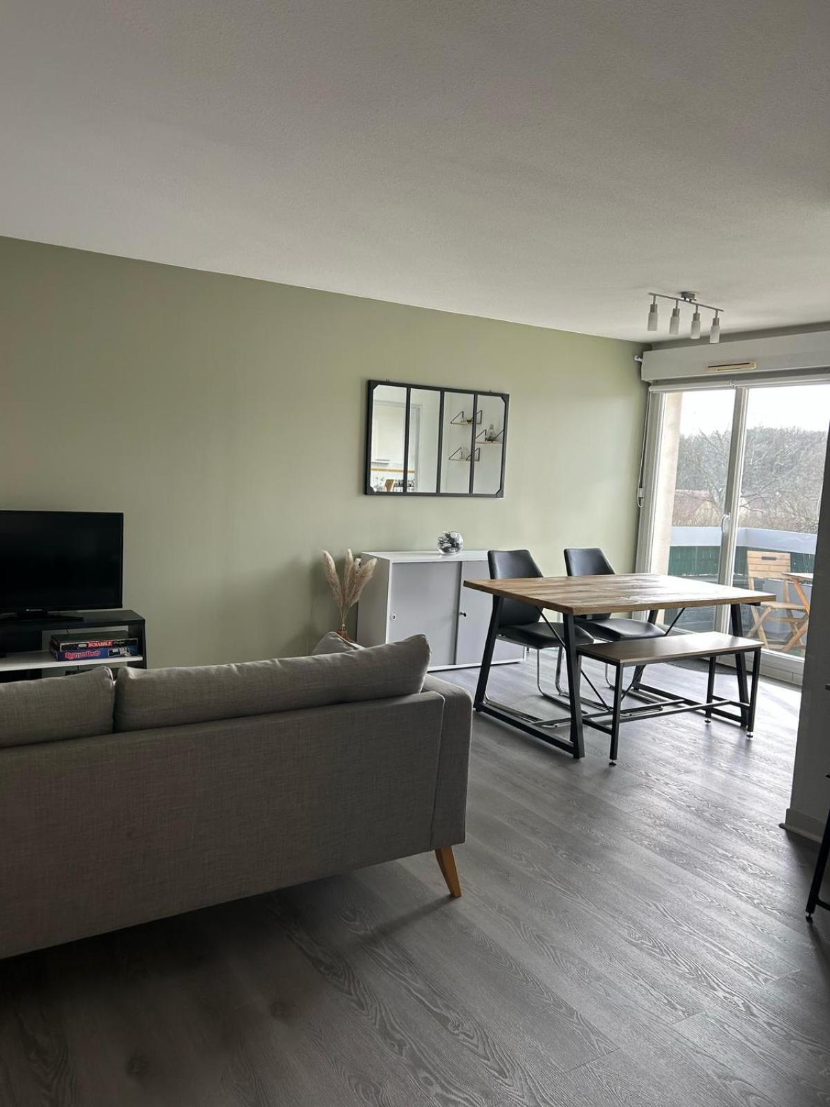 Appartement T3 Proche Circuit Du Mans Allonnes  Exterior photo